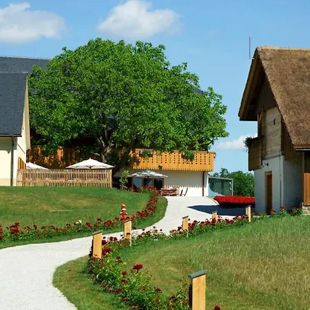 Posestvo Pule Equestrian Estate 4* Trebelno