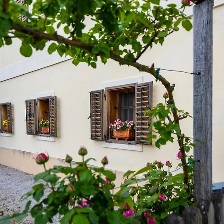 Posestvo Pule Equestrian Estate 4* Trebelno