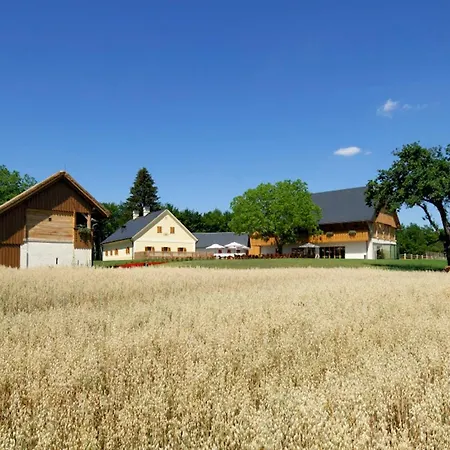 Posestvo Pule Equestrian Estate