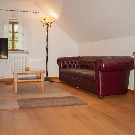 Hotell Posestvo Pule Equestrian Estate