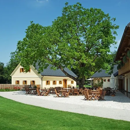 Posestvo Pule Equestrian Estate Hotel 4*