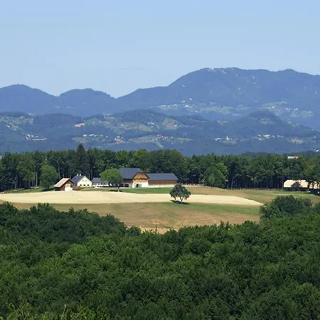 ホテル Posestvo Pule Equestrian Estate 4*