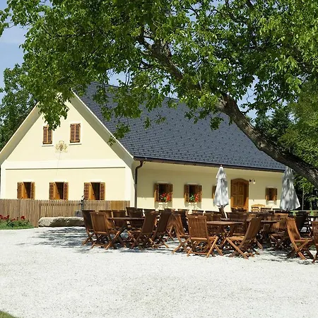Posestvo Pule - Pule Estate 4*