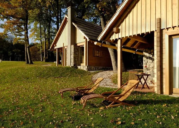 Hotel Posestvo Pule Equestrian Estate Trebelno